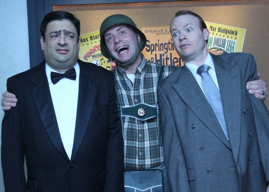 Photo Flash: THE PRODUCERS Plays the Fountain Hills Community Theater Thru 1/30 Image