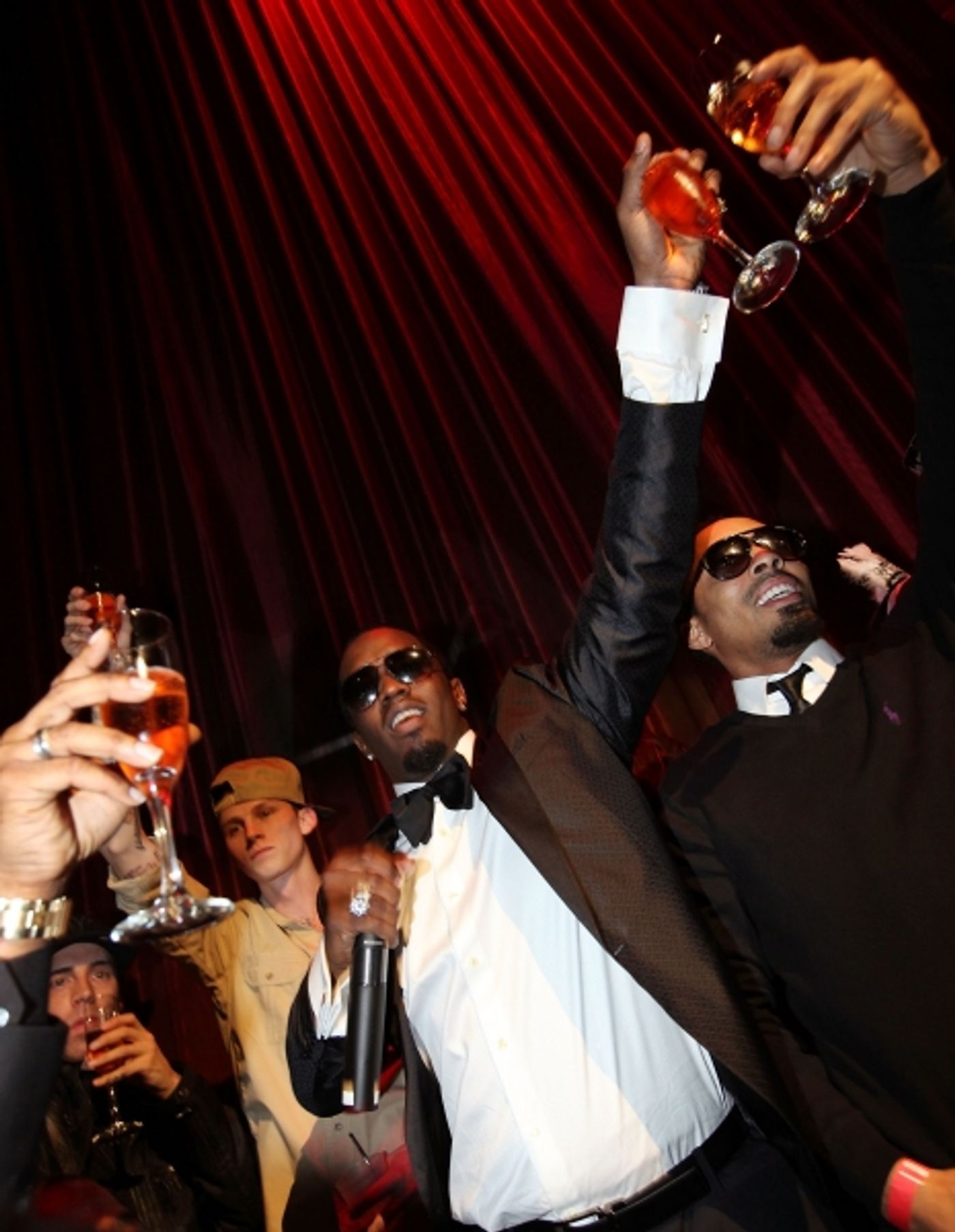 Photo Flash: Diddy Rings in the New Year at LAX Nightclub Photo Flash: Diddy Rings in the New Year at LAX Nightclub Image