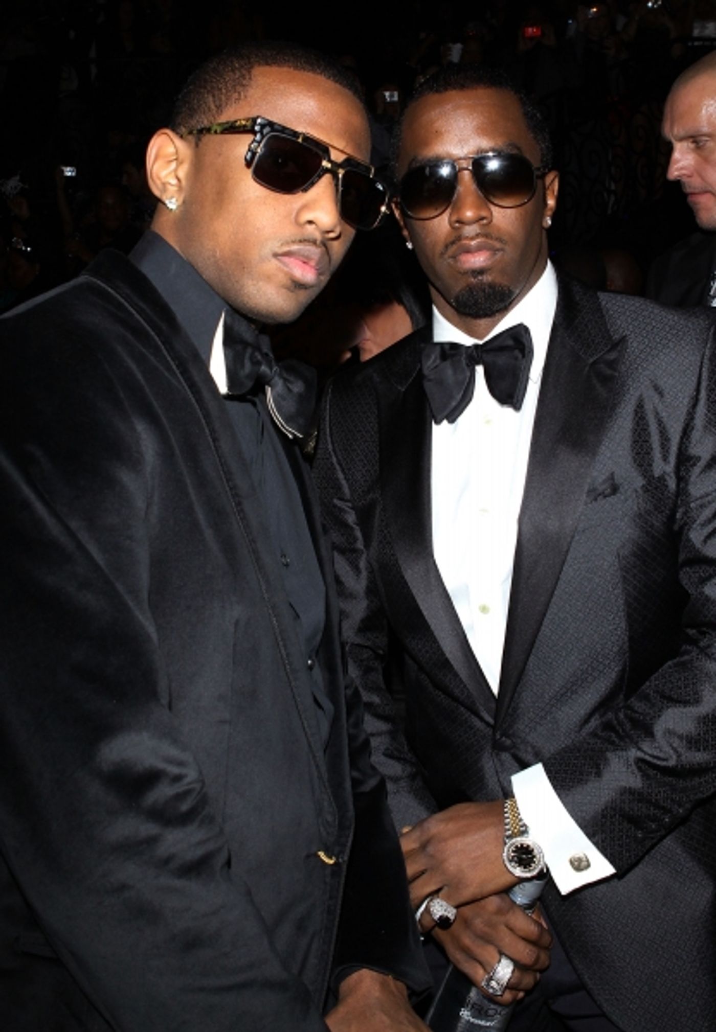 Photo Flash: Diddy Rings in the New Year at LAX Nightclub Photo Flash: Diddy Rings in the New Year at LAX Nightclub Image