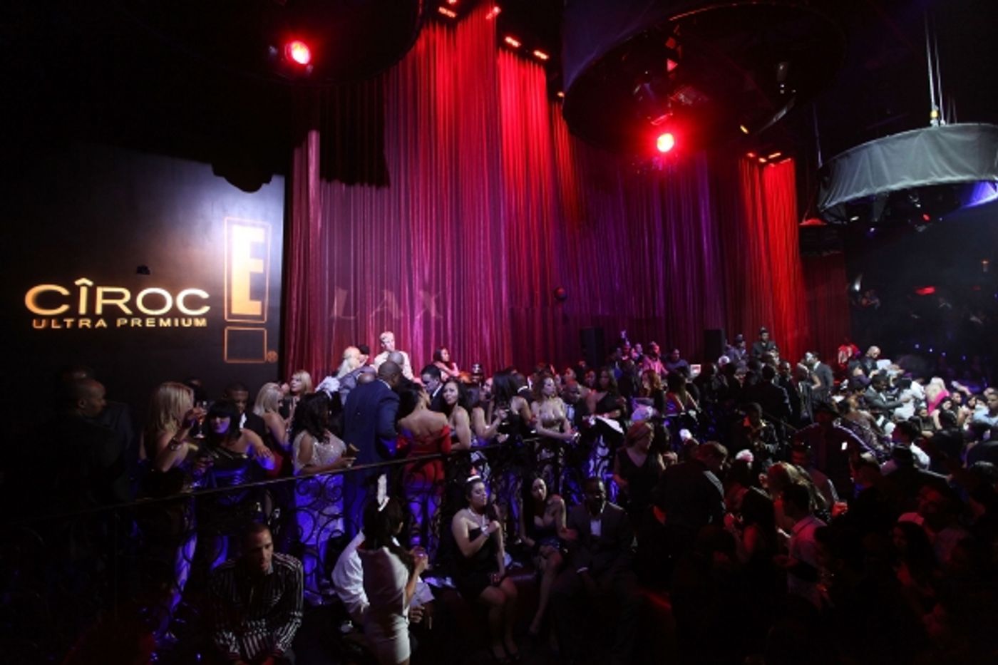 Photo Flash: Diddy Rings in the New Year at LAX Nightclub Photo Flash: Diddy Rings in the New Year at LAX Nightclub Image