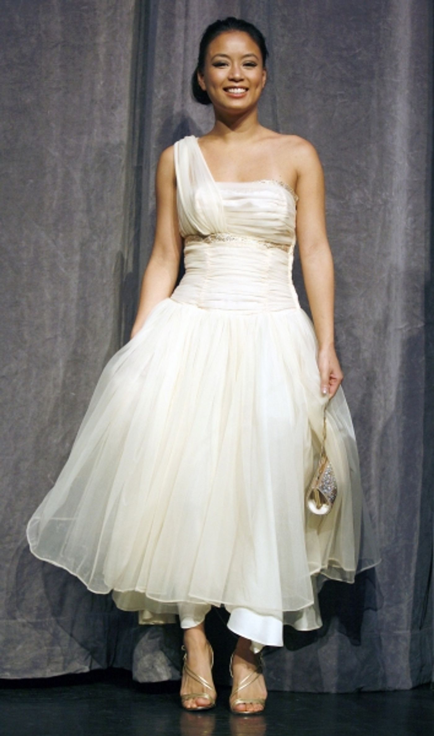 Photo Coverage: Flashback with T.V Carpio Photo Coverage: Flashback with T.V Carpio Image