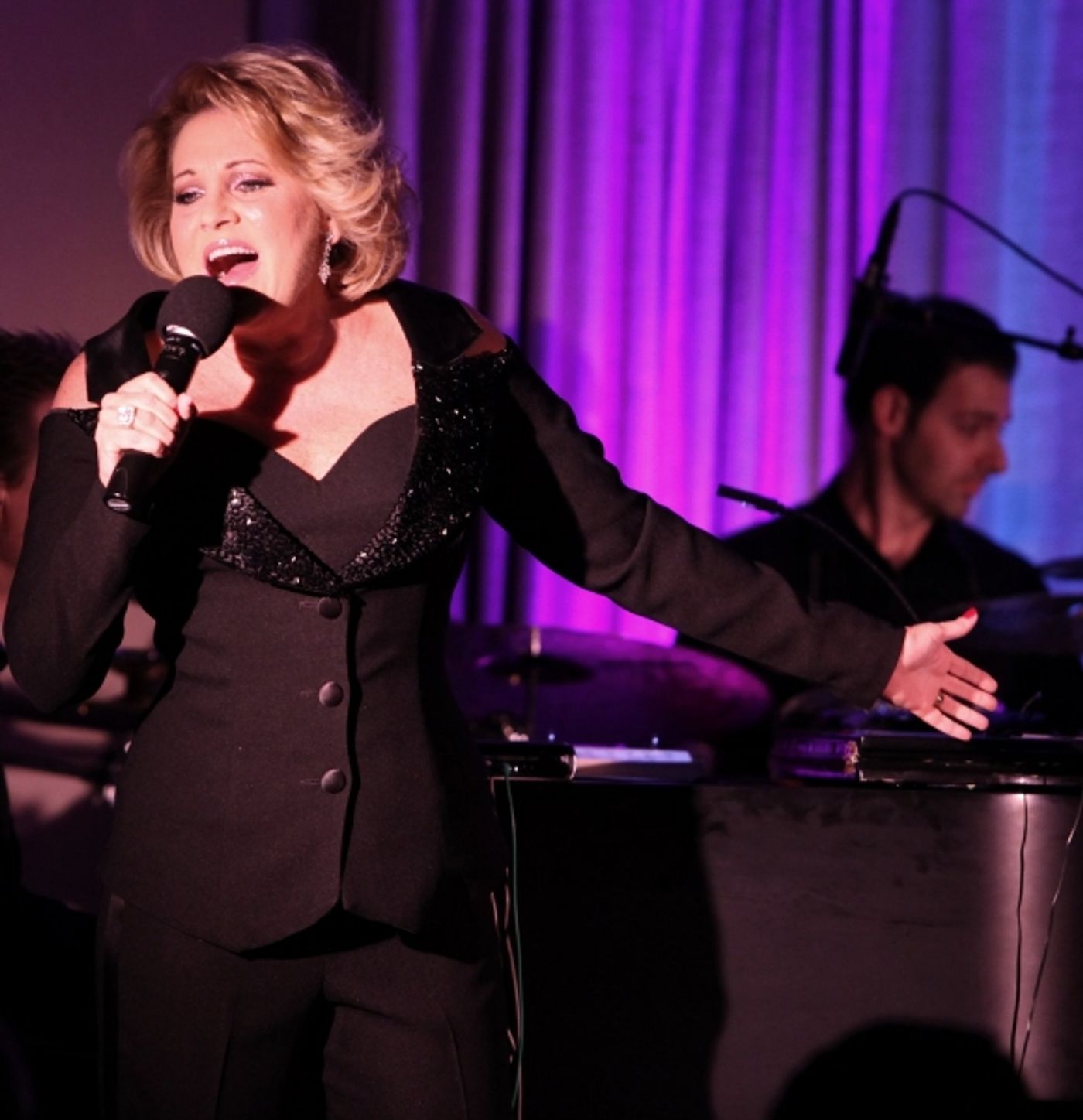 Photo Coverage: Lorna Luft Sings the Judy Garland Songbook at Feinstein's  Image