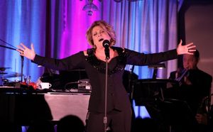 Lorna Luft @ BroadwayWorld Lorna Luft Photo