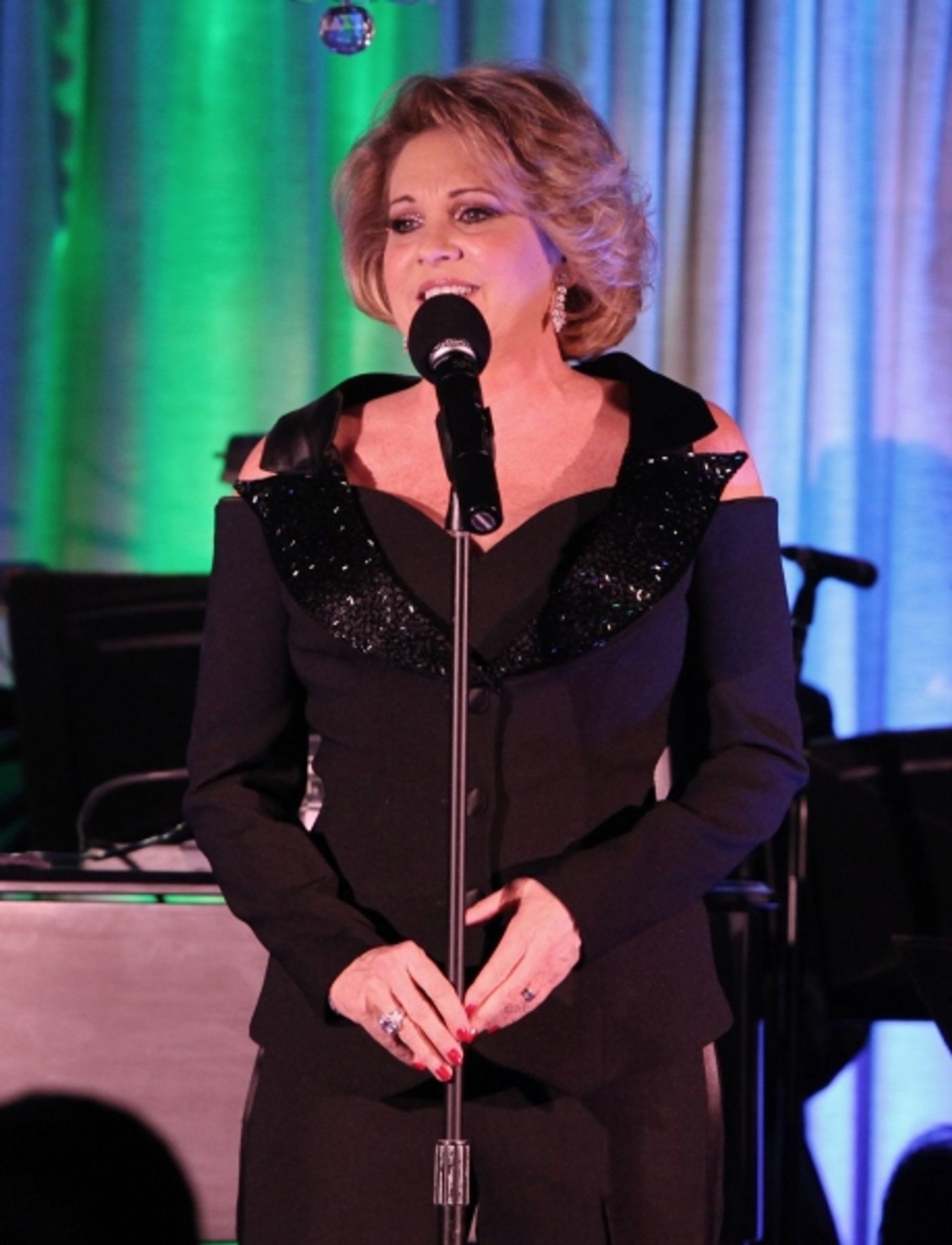 Photo Coverage: Lorna Luft Sings the Judy Garland Songbook at Feinstein's  Image