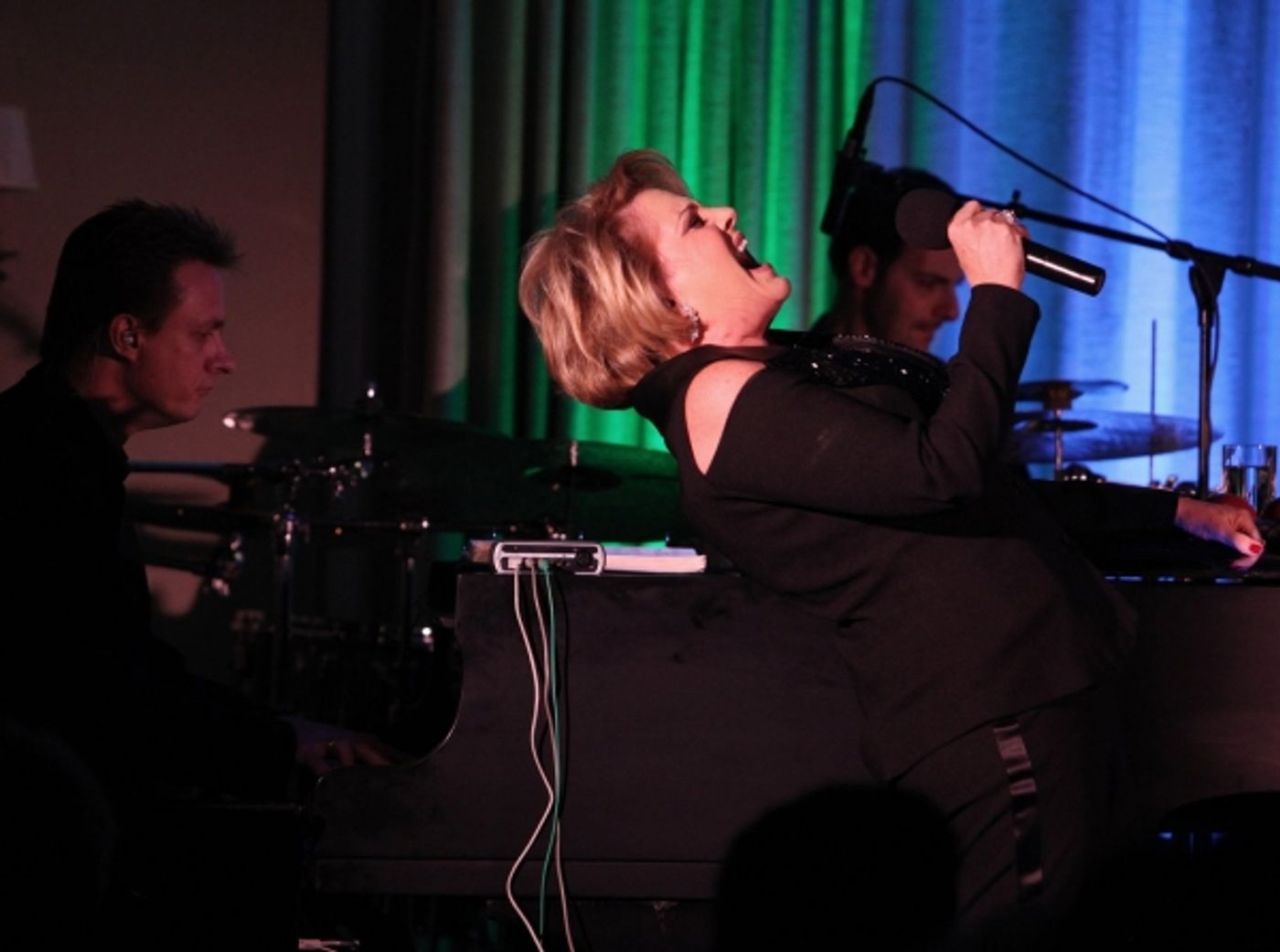 Photo Coverage: Lorna Luft Sings the Judy Garland Songbook at Feinstein's  Image