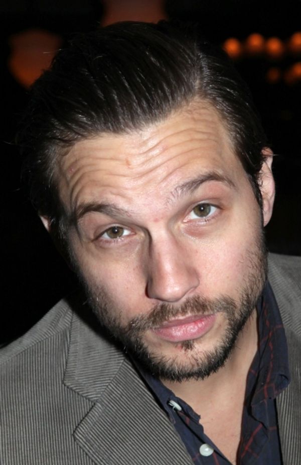 Logan Marshall-Green Photo