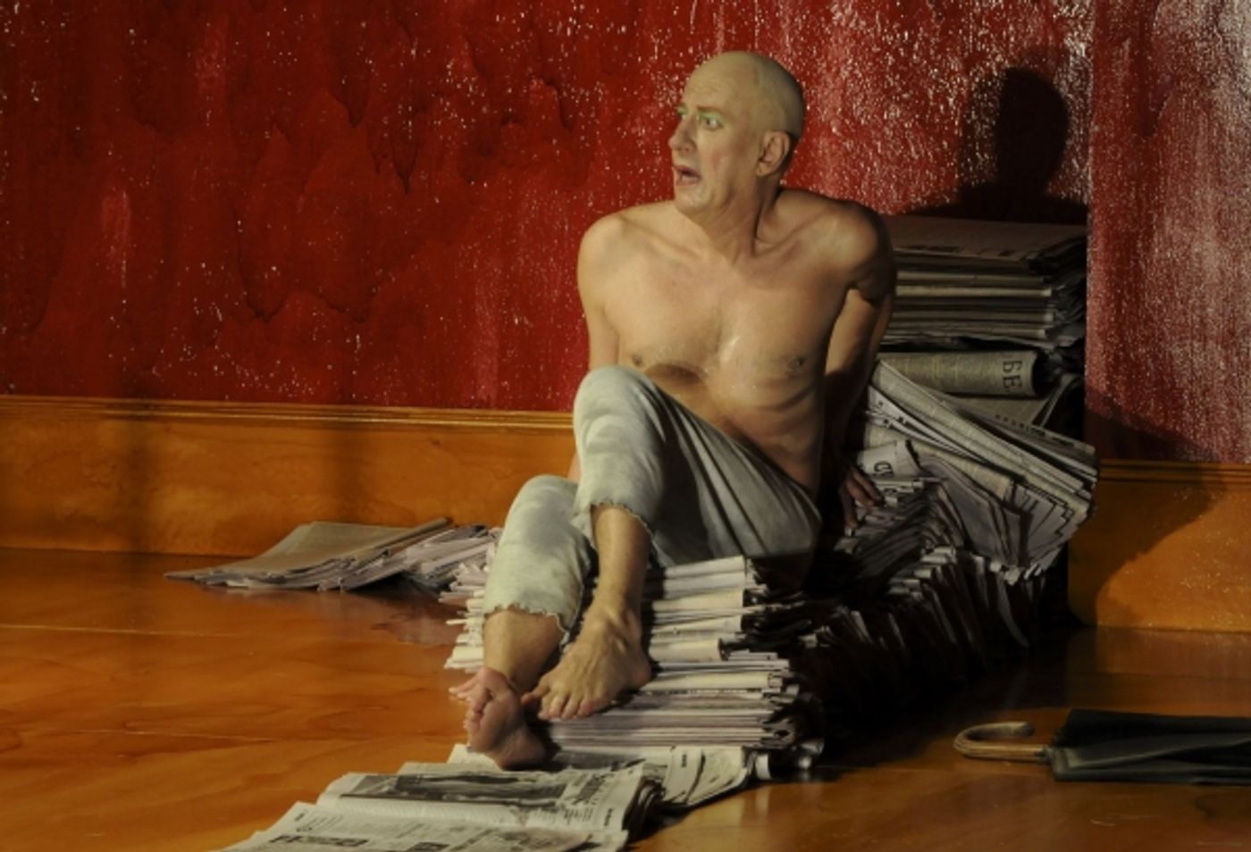 Photo Flash: Geoffrey Rush in BAM's DIARY OF A MADMAN  Image