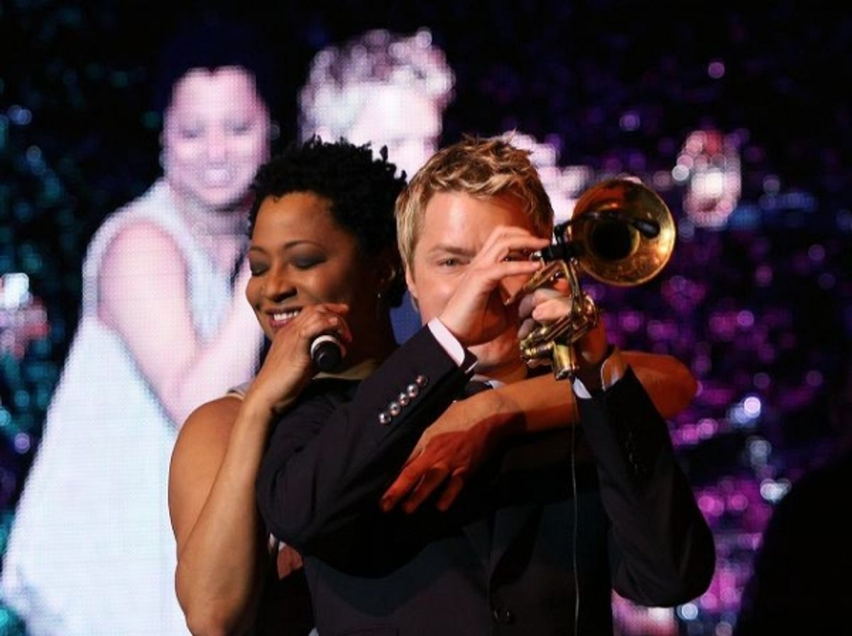  Lisa Fischer (L) and Grammy award winning performer Chris Botti  at 