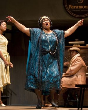 Lerea Carter, Jevetta Steele, Ahanti Young Photo