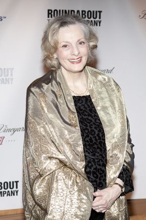 Dana Ivey Photo