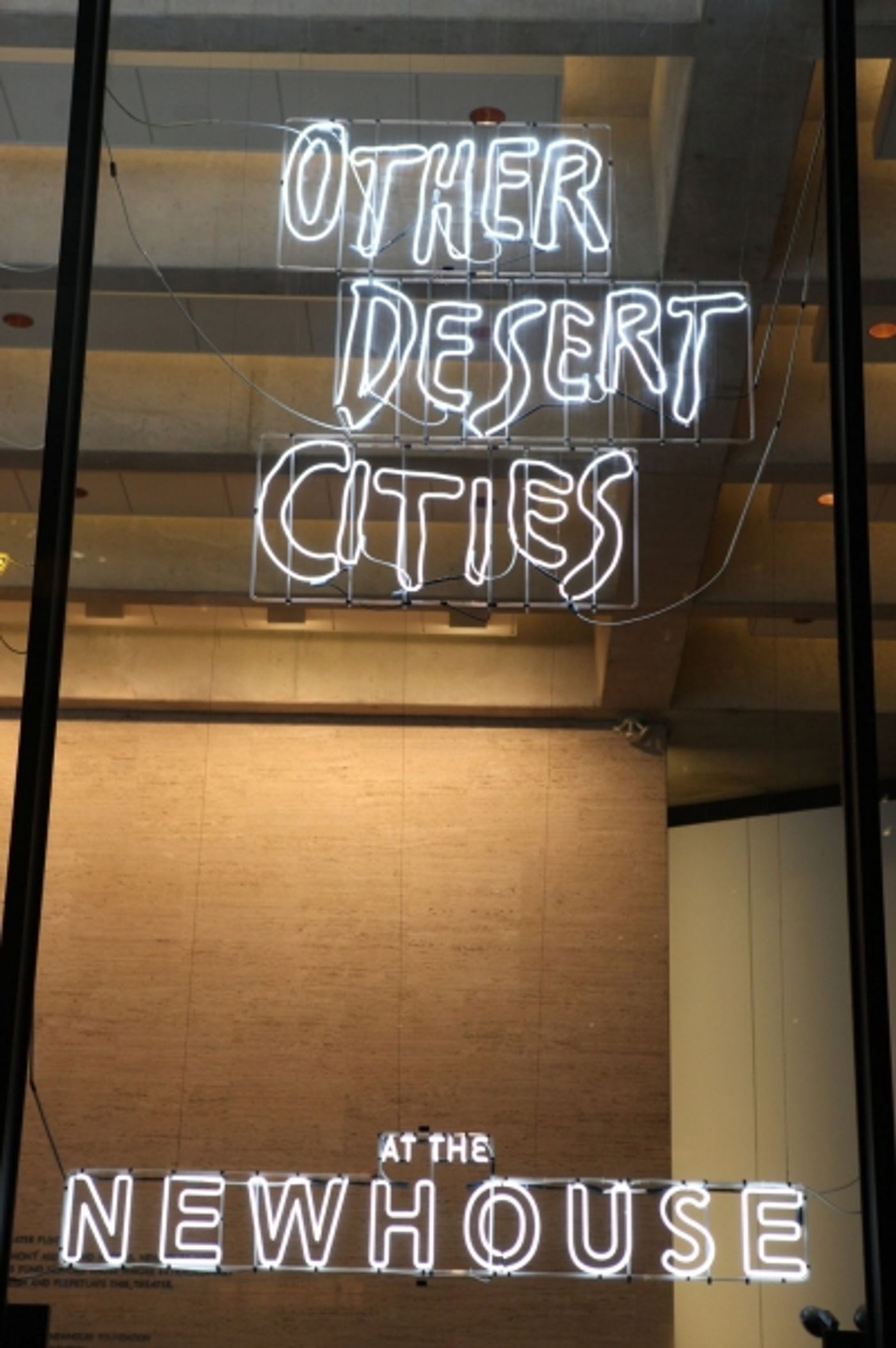 Photo Coverage: OTHER DESERT CITIES Arrivals  Image
