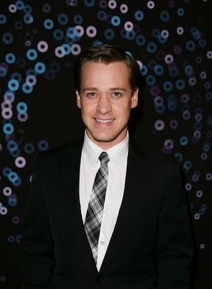 T.R. Knight  Photo