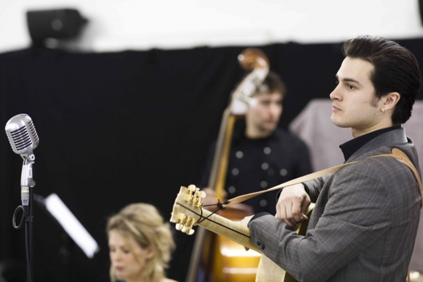Photo Flash: MILLION DOLLAR QUARTET Rehearsal for the Noël Coward Theatre  Image