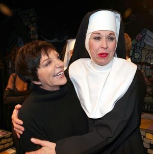 Liza Minnelli visits Julie Halston & the cast of 'The Divine Sister' at the SoHo Playhouse in New York City @ BroadwayWorld Liza Minnelli visits Julie Halston & the cast of 'The Divine Sister' at the SoHo Play Photo