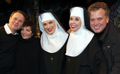Liza Minnelli, Sam Harris & Billy Stritch visit Charles Busch, Julie Halston & the ca Photo