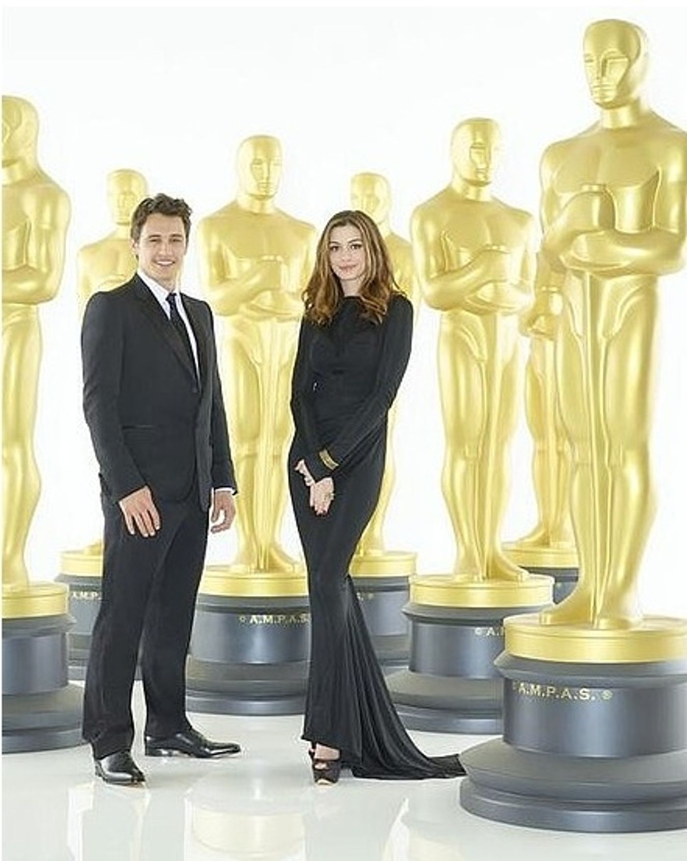 Photo Coverage: Hathaway & Franco - First Oscar Promo Shots! Photo Coverage: Hathaway & Franco - First Oscar Promo Shots! Image