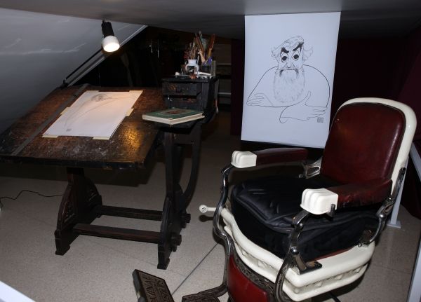 Photo Coverage: NYPL Unveils Al Hirschfeld Installation — photo 23 of 53