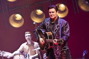 Lance Guest @ BroadwayWorld Lance Guest Photo