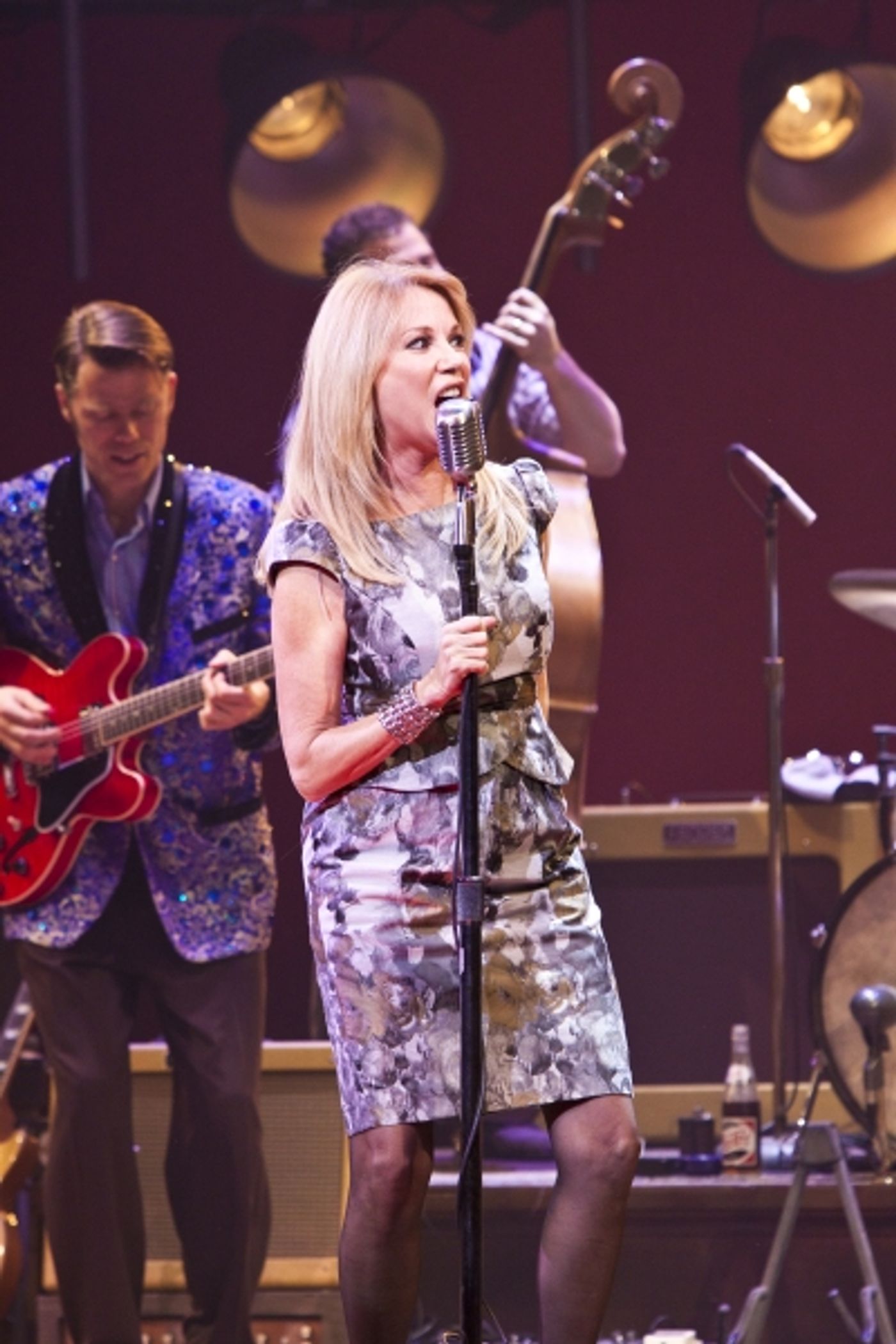 Photo Coverage: Kathie Lee Gifford Visits MILLION DOLLAR QUARTET  Image