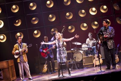 Kathie Lee Gifford and the cast of Million Dollar Quartet Photo