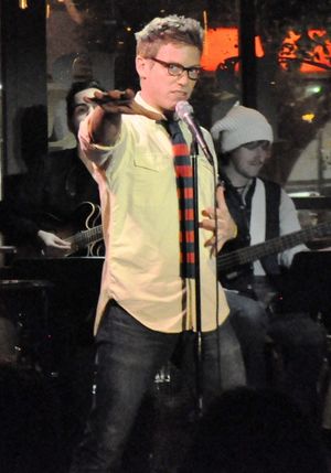 Barrett Foa @ BroadwayWorld Barrett Foa Photo