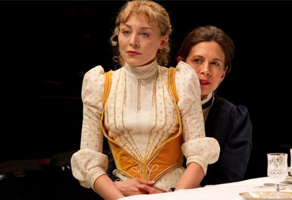 Photos: Gyllenhaal, Sarsgaard et al. in CSC's THREE SISTERS — photo 6 of 7