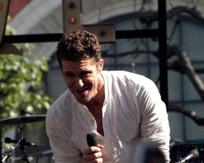 Matthew Morrison Photo