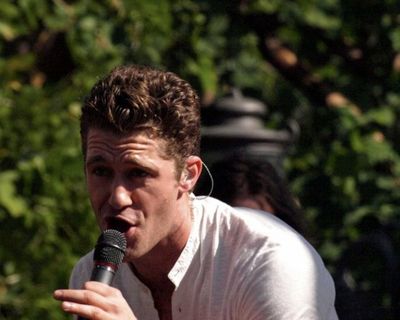 Matthew Morrison Photo