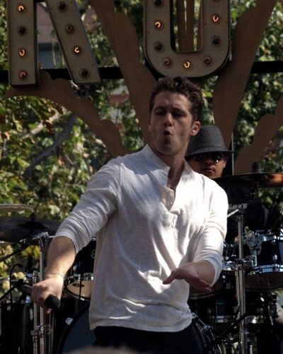 Matthew Morrison Photo