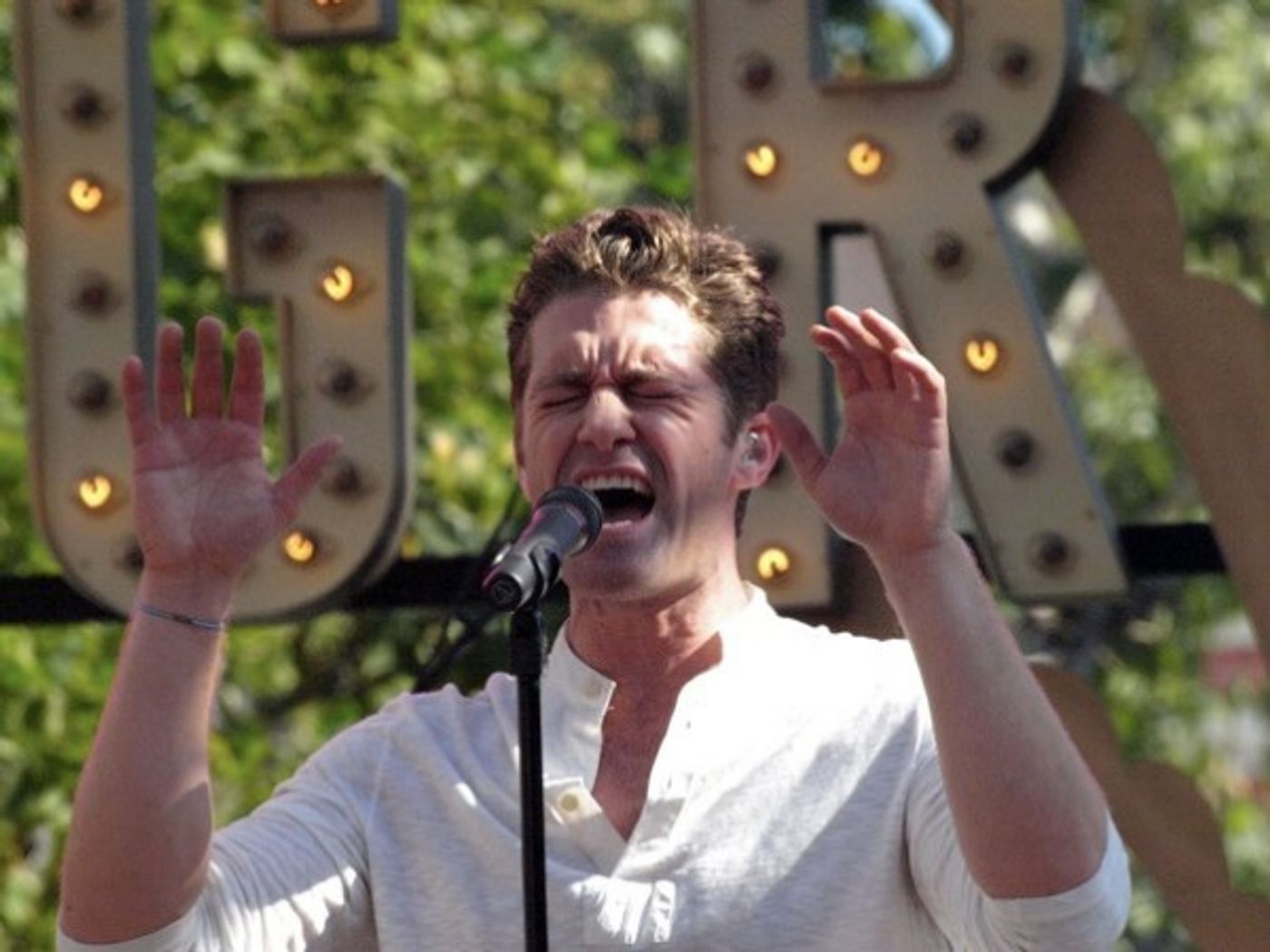 Photo Coverage: Matthew Morrison in Concert at the Grove  Image