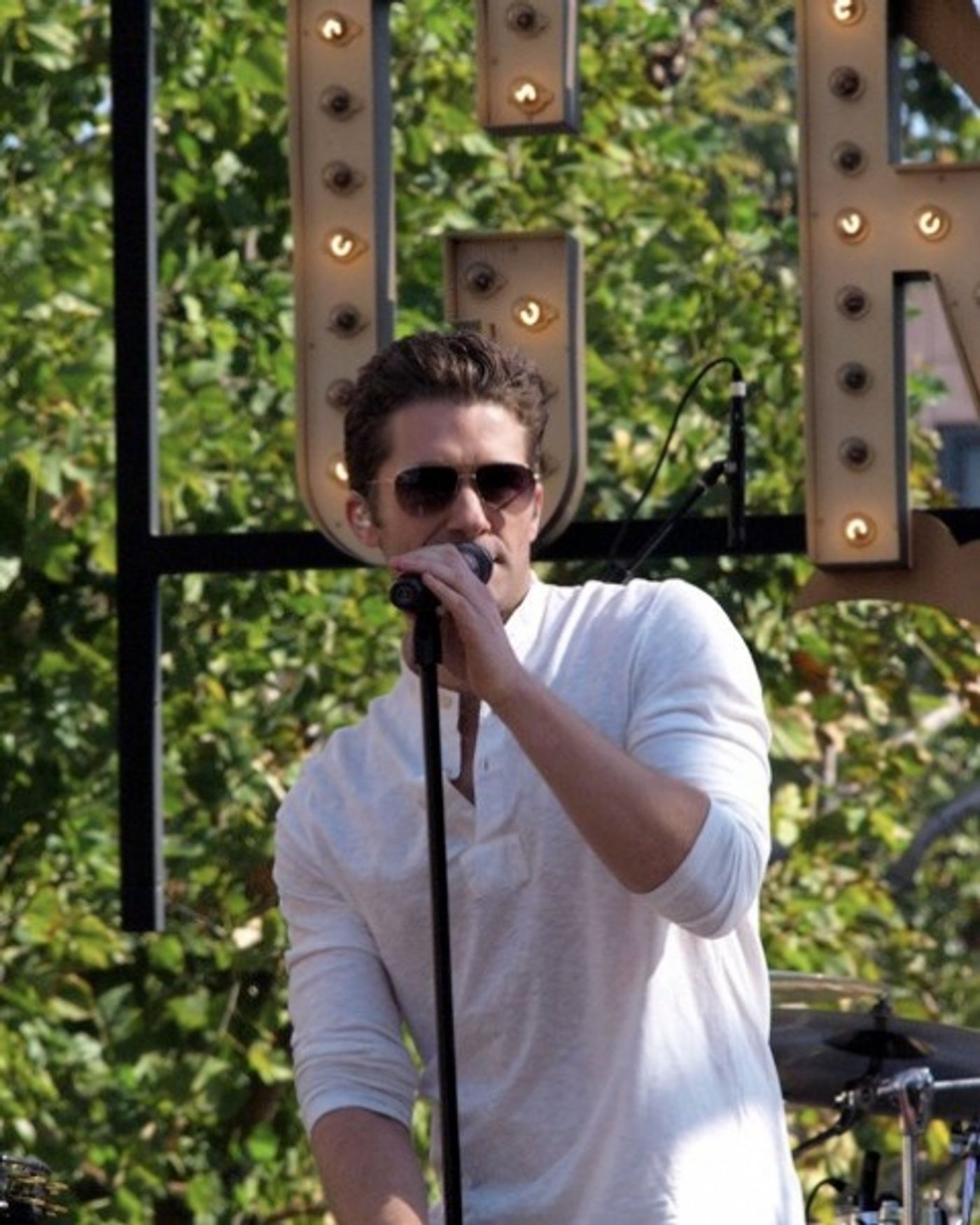 Photo Coverage: Matthew Morrison in Concert at the Grove  Image