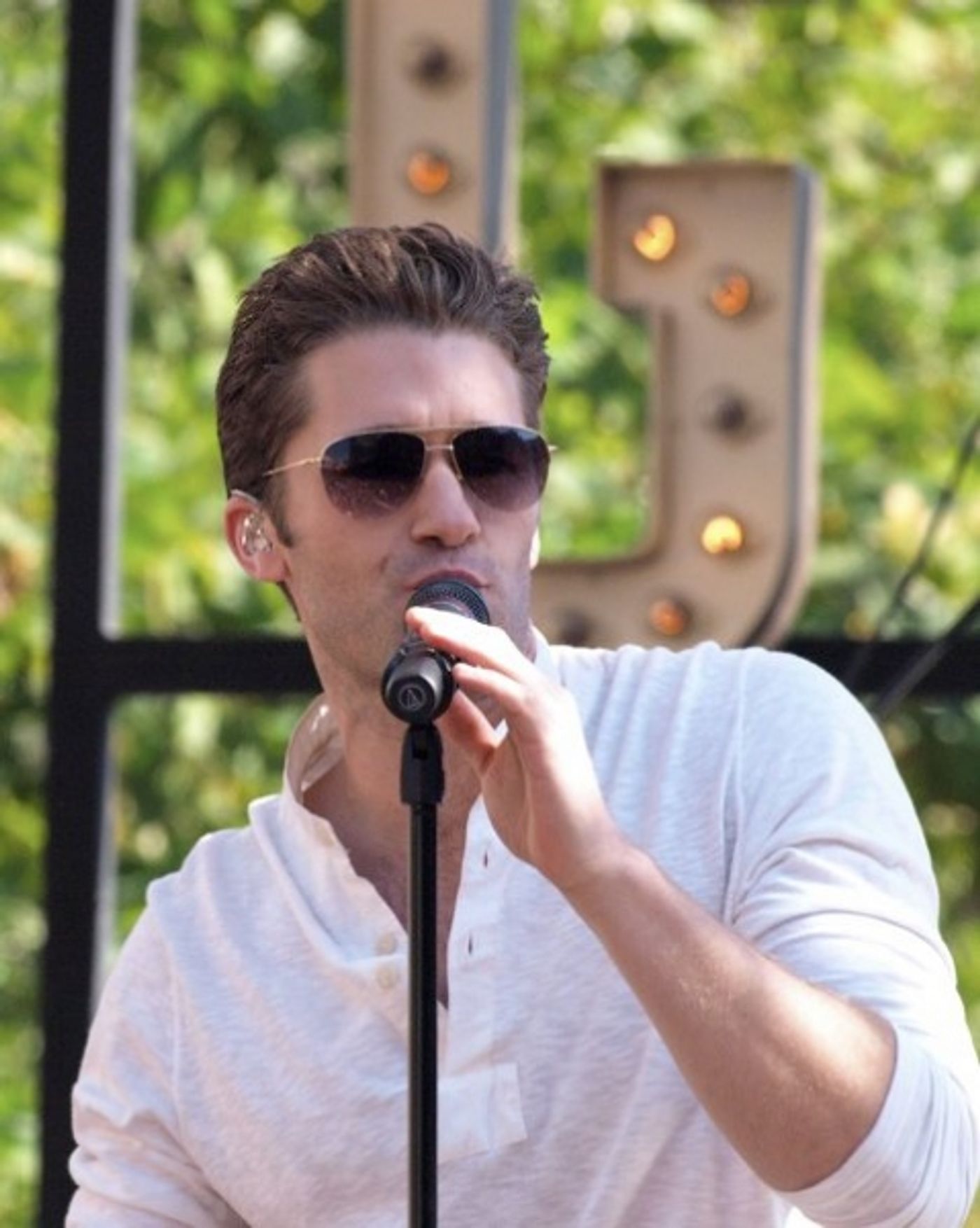 Photo Coverage: Matthew Morrison in Concert at the Grove  Image
