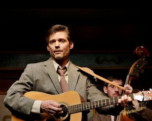 Robbie Limon @ BroadwayWorld Robbie Limon Photo