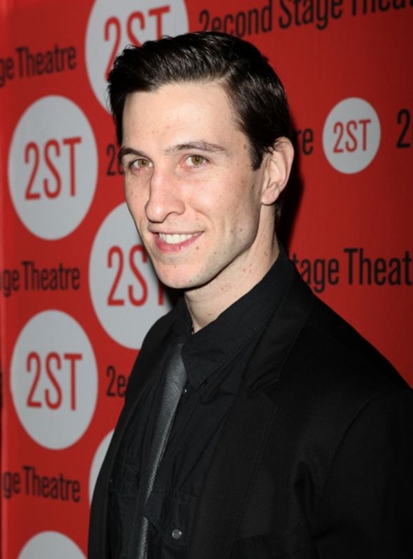 Pablo Schreiber Photo