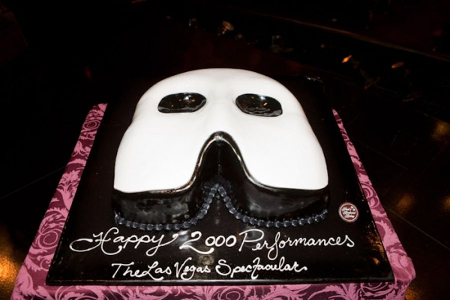 Photo Flash: PHANTOM Las Vegas Celebrates 2,000 Performances Image