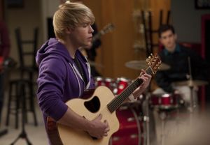GLEE: Sam (Chord Overstreet) performs in the "Comeback" episode of GLEE airing Tuesday, Feb. 15 (8:00-9:01 PM ET/PT) on FOX. ©2011 Fox Broadcasting Co. CR: Adam Rose/FOX @ BroadwayWorld GLEE: Sam (Chord Overstreet) performs in the "Comeback" episode of GLEE airing Tuesda Photo