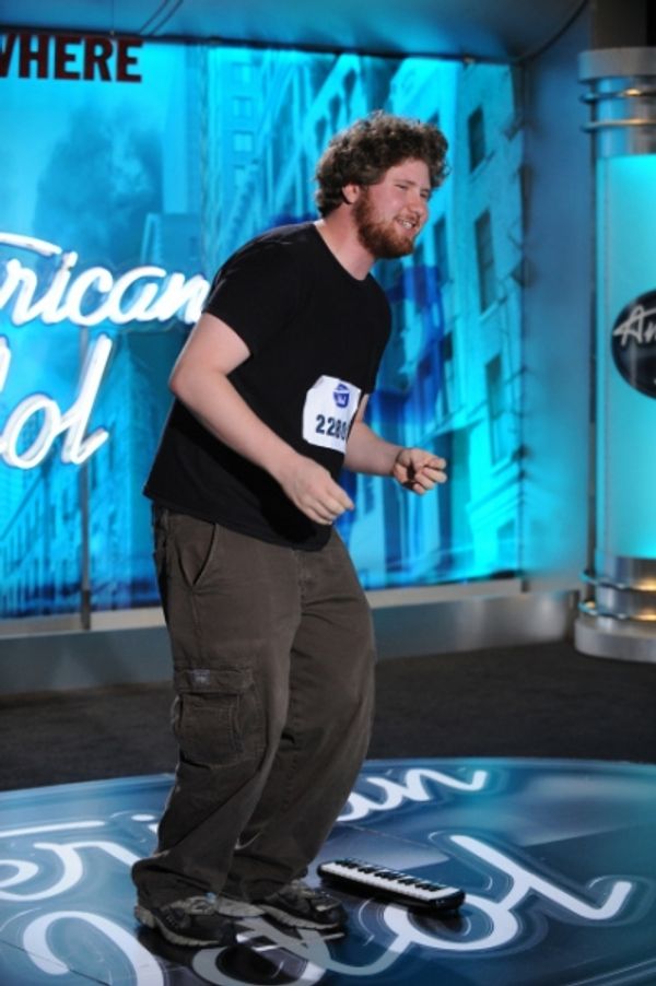 AMERICAN IDOL: AUSTIN: Casey Abrams, 19 from Idlywild, CA performs in front of the ju Photo