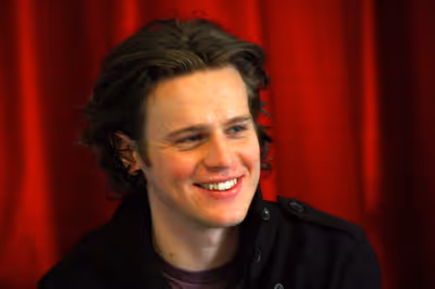 Jonathan Groff Photo