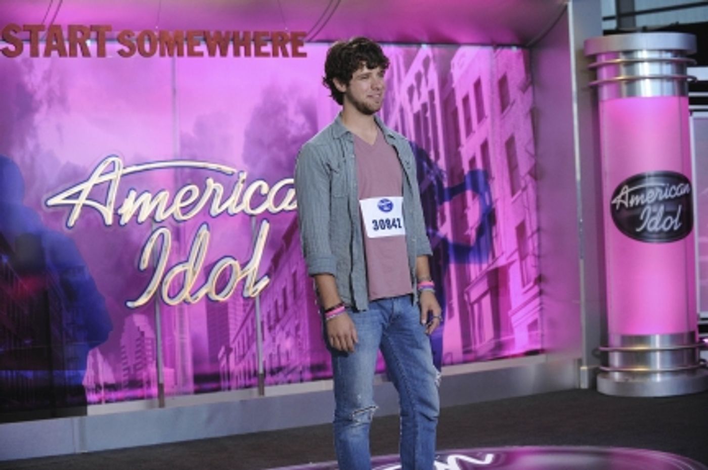 Photo Flash: AMERICAN IDOL Auditions Hit LA Photo Flash: AMERICAN IDOL Auditions Hit LA Image