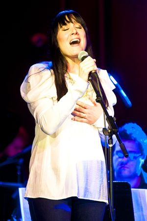 Dee Roscioli @ BroadwayWorld Dee Roscioli Photo