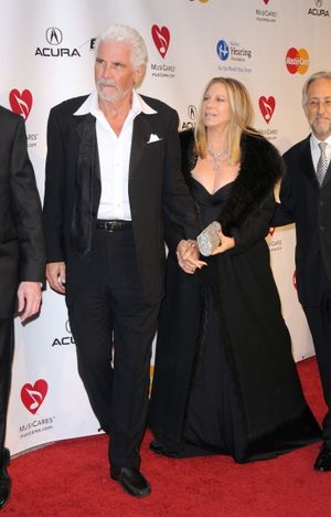 James  Brolin and Barbra Streisand at the 2011 MusiCares Person of the Year Tribute t Photo