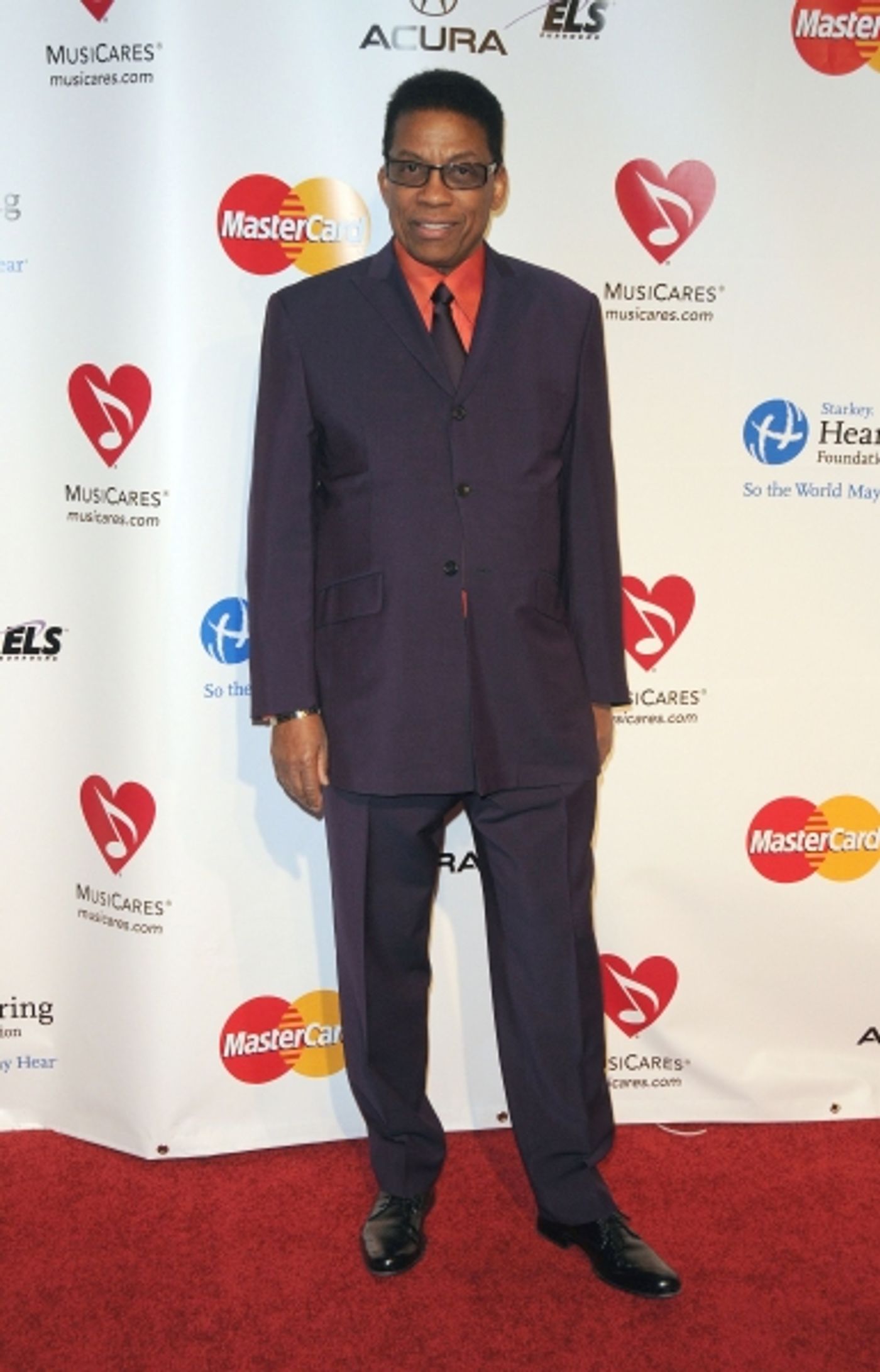 Photo Coverage: Barbra Streisand MusiCares Starry Red Carpet!  Image
