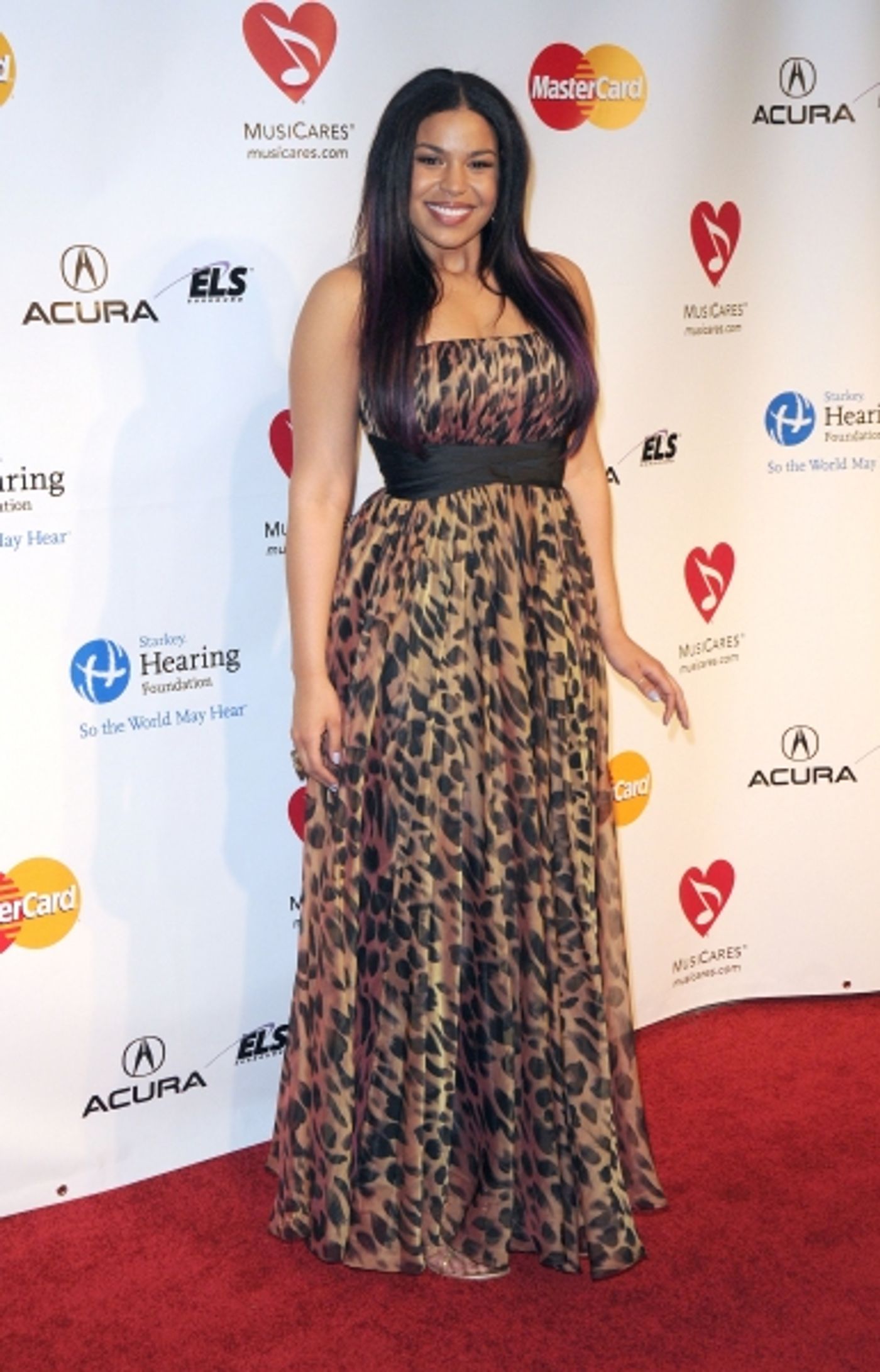 Photo Coverage: Barbra Streisand MusiCares Starry Red Carpet!  Image