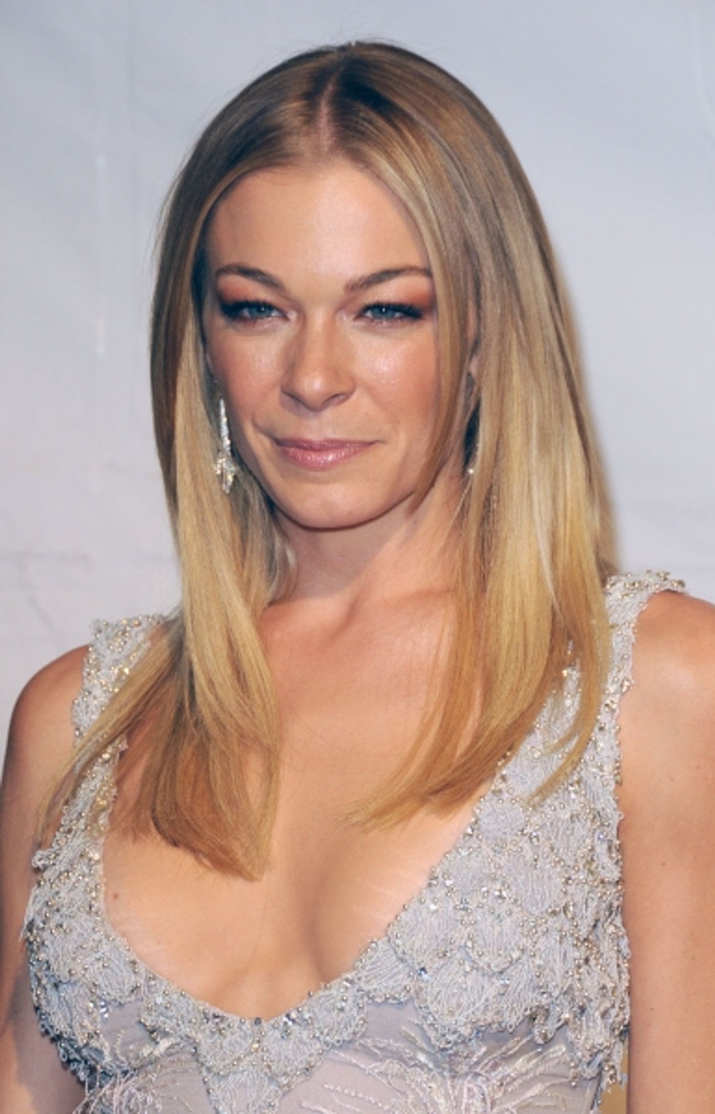 Photo Coverage: Barbra Streisand MusiCares Starry Red Carpet!  Image
