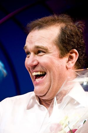 Douglas Hodge Photo