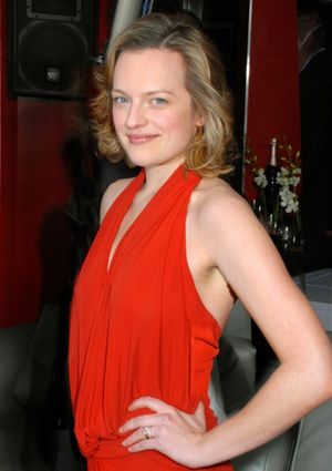 ELISABETH MOSS Photo