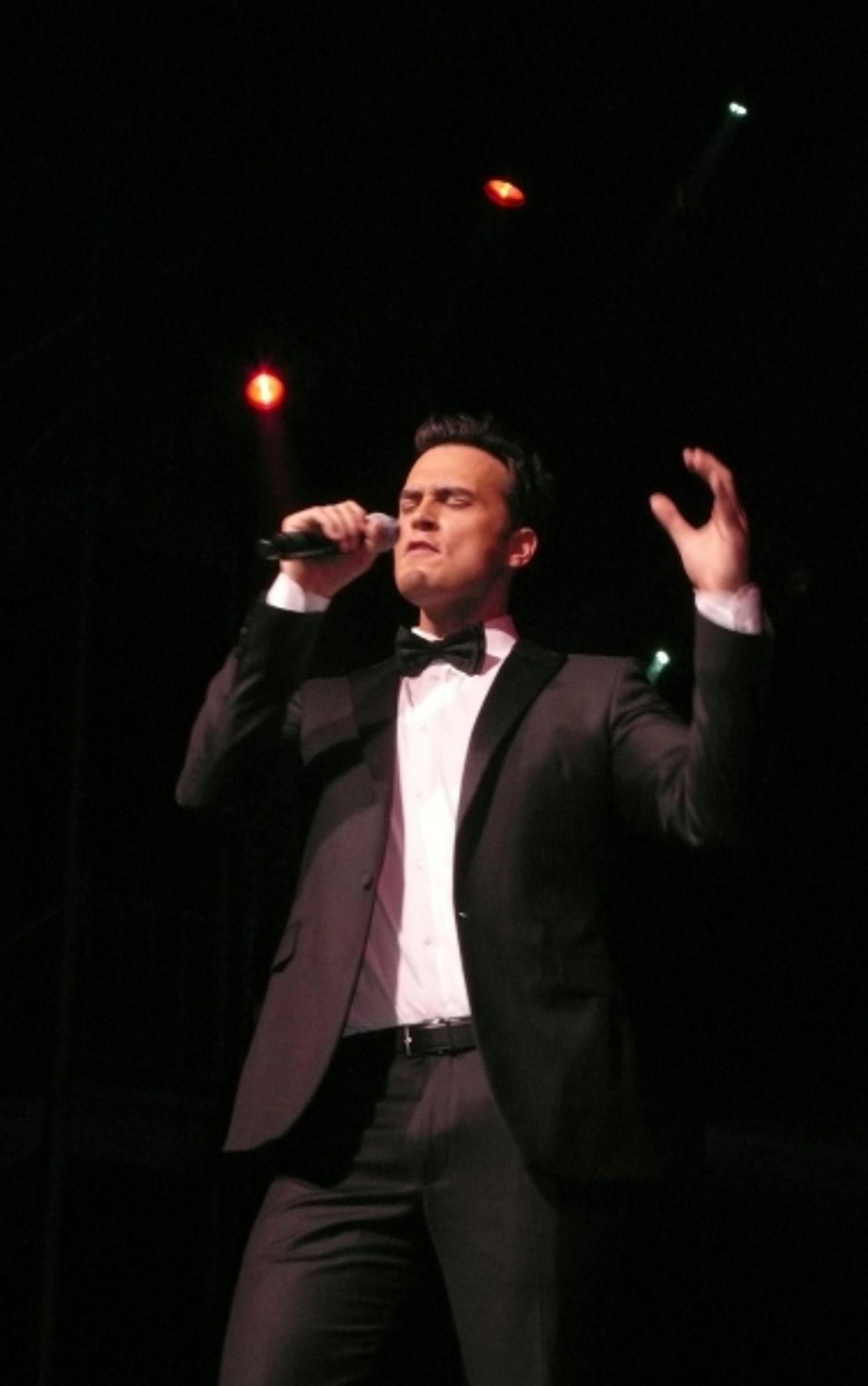 Photo Coverage Exclusive: Cheyenne Jackson on Atlantis - Allure Of The Seas Photo Coverage Exclusive: Cheyenne Jackson on Atlantis - Allure Of The Seas Image