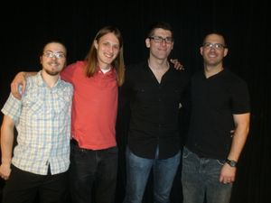 Jody Shelton (Musical Director/Piano), Kevin Florian (Guitar), Chris Ditton (Bass) an Photo