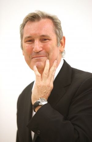 Garry McQuinn attend the 'Priscilla Queen Of The Desert' Meet & Greet the Cast & Creative team at the Alvin Ailey American Dance Theatre in New York City. @ BroadwayWorld Garry McQuinn attend the 'Priscilla Queen Of The Desert' Meet & Greet the Cast & Crea Photo