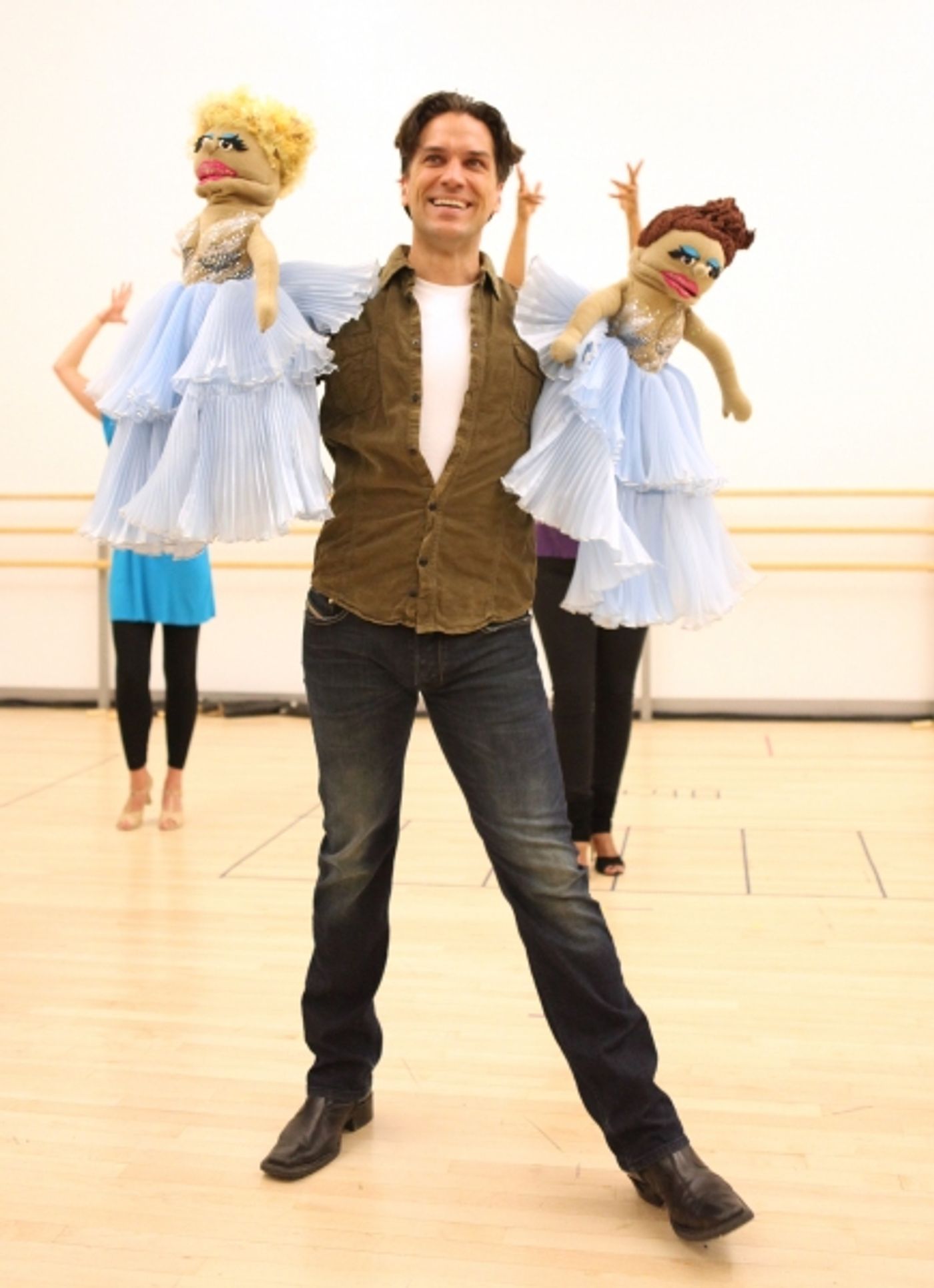 Photo Coverage: PRISCILLA QUEEN OF THE DESERT in Rehearsal & Meet the Cast!  Image